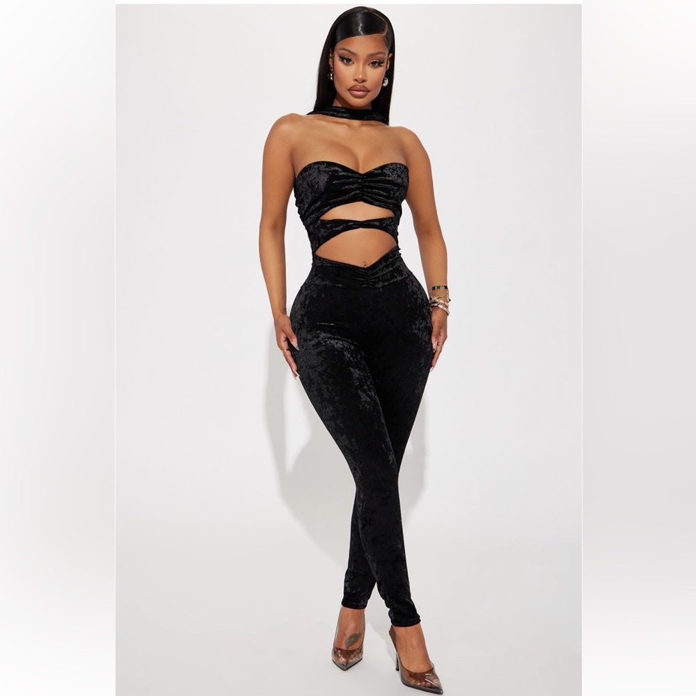Velvet Fashion Nova Jumpsuit Size XS